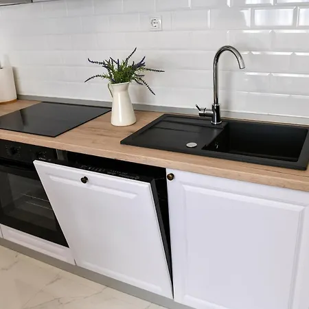 New And Modern Baroni * Split
