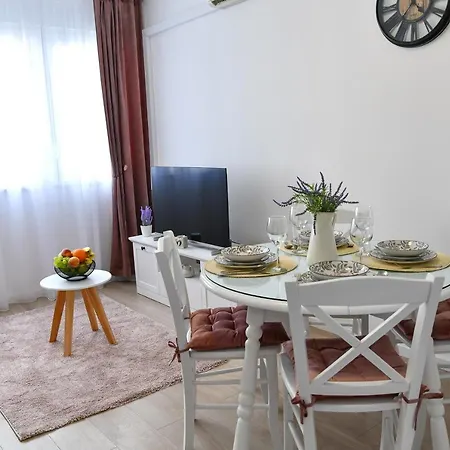 New And Modern Baroni Apartment Split