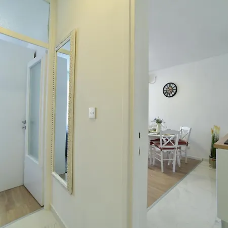 New And Modern Baroni Apartment Split