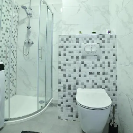 New And Modern Baroni Apartment *