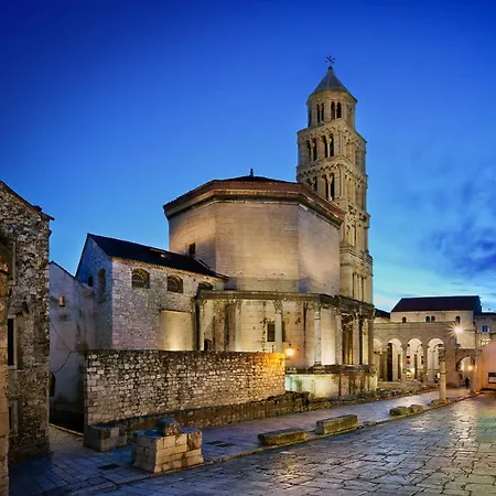 شقة New And Modern Baroni سبليت